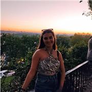 Buenas! Soy Elena, pedagoga y doy clases de repaso y apoyo en colegios y también soy acompañante sombra